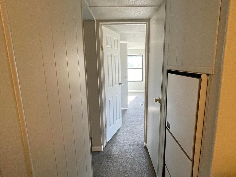 60 Circle Dr — Photo 8