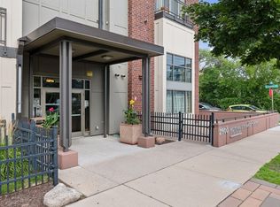 2900 11th Ave S APT 401, Minneapolis, MN 55407