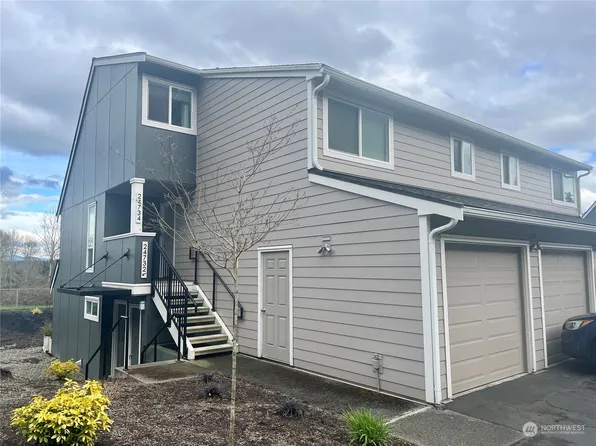 24732 45th Place S #5-D1, Kent, WA 98032