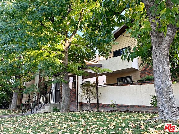 3rd image of 1014 E Acacia Ave #115