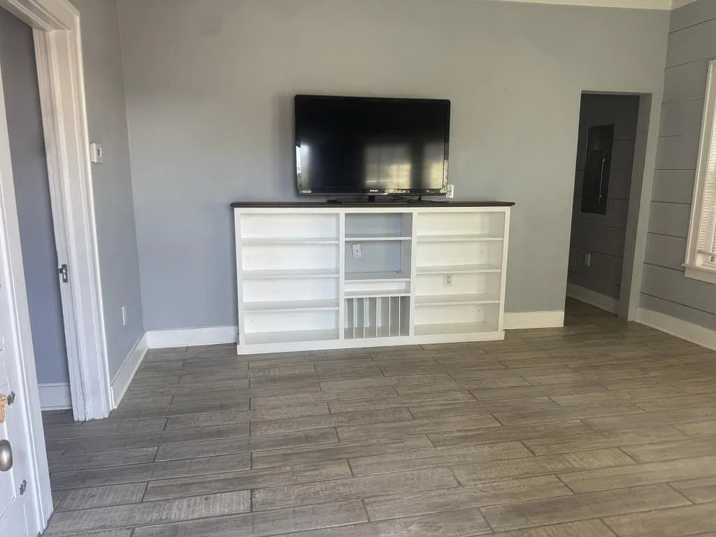 2102 16th St, unit b — Photo 2