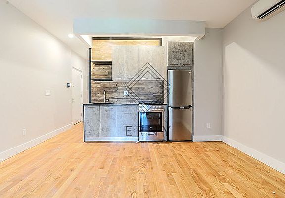 2nd image of 228 New York Ave APT 3D