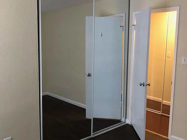 2230 Dwight Way — Photo 31
