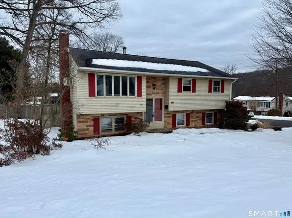 225 Stonecrest Drive, Bristol, CT 06010