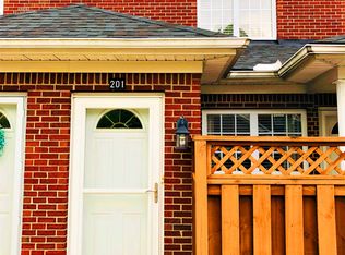10500 Vining Pl APT 201, Louisville, KY 40241
