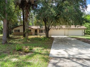 7626 W Inn Ln, Homosassa, FL 34446