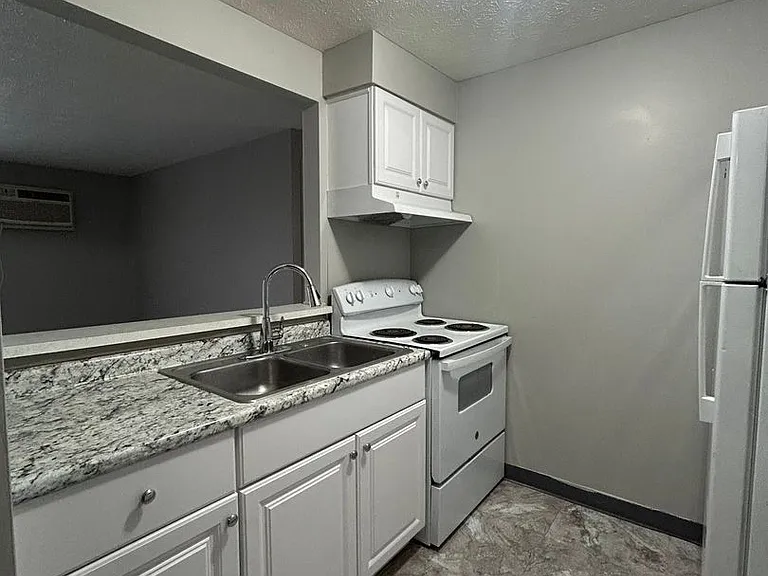 1553 Glen Parker Ave #9 — Photo 8