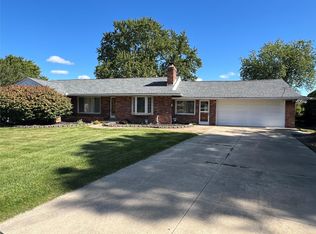 3340 Windcroft Dr, Waterford, MI 48328