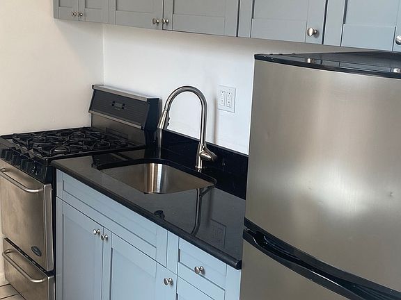 5th image of 53 2nd Ave APT 3C