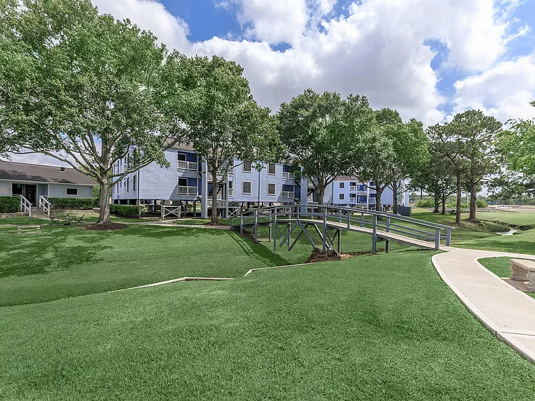 Bayou Village — Photo 8