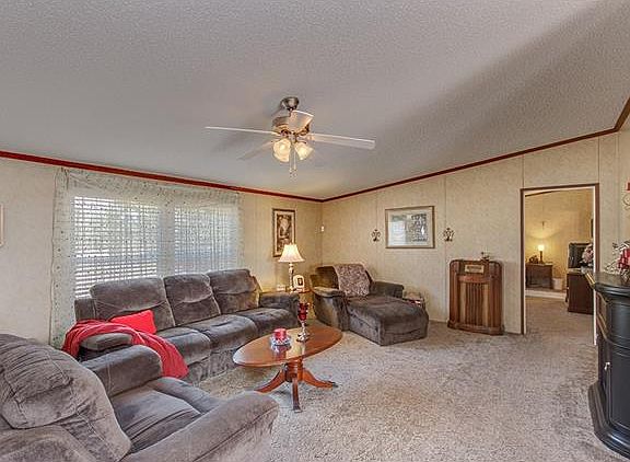 5th image of 153 Lakeside Dr