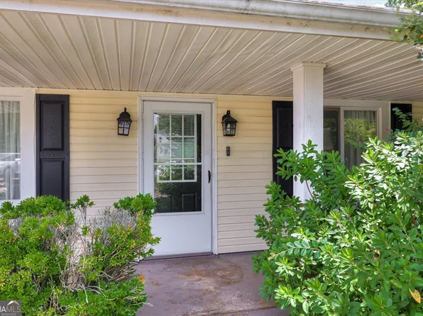 3730 Fairington Dr, Hephzibah, GA 30815