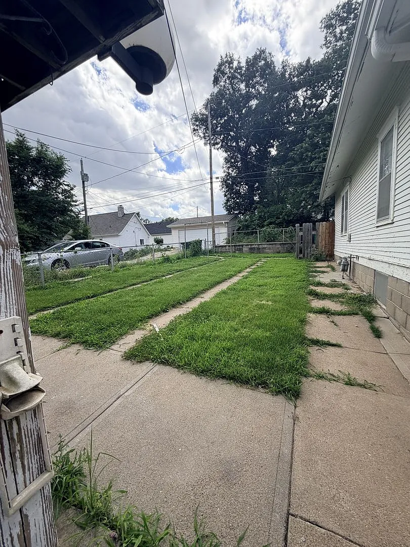 1336 S 25th Ave - 4 Bed/2 Bath in Columbus Park | Hardwood Floors, Full Appliance Package, Detach... — Photo 4