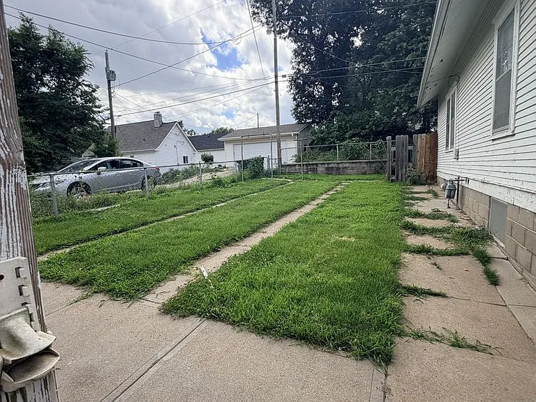 1336 S 25th Ave — Photo 3