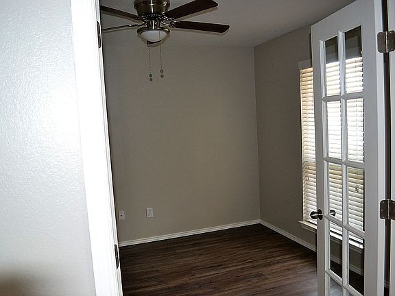 5th image of 10806 Canton Ave