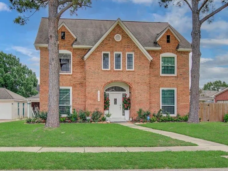 7826 Granite Ridge Ln — Photo 1