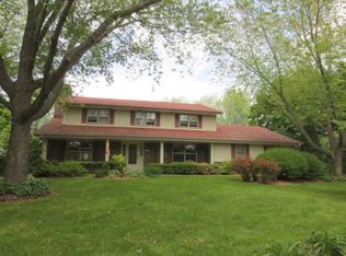 20610 Sundance Dr, Brookfield, WI 53045