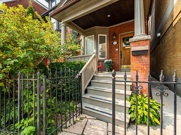 3rd image of 154 Bedford Rd #1