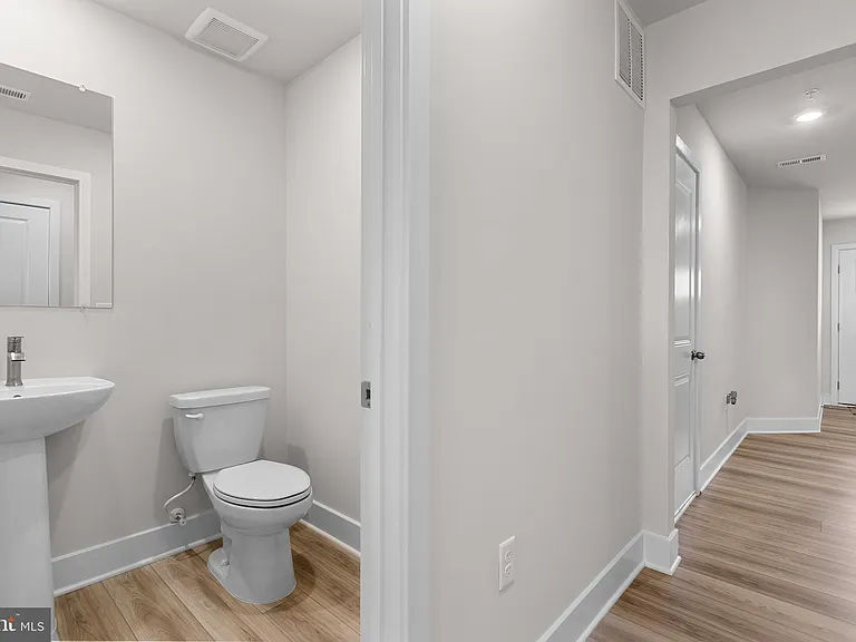 10893 Drummond Pl — Photo 24