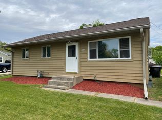 7310 S 36th St, Franklin, WI 53132