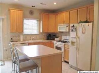 17 Falstaff Dr, Manchester, NJ
