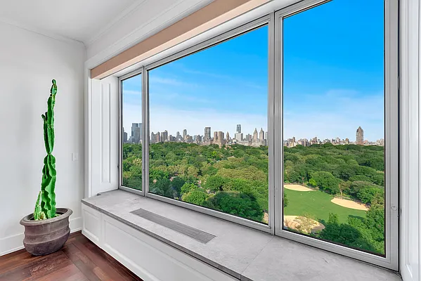 Sold by Douglas Elliman | media 27