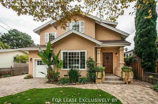 2BD/2.5BA Beautifully Updated Craftsman w/ Gourmet Kitchen, Two En-Suite Bedrooms — Photo 1