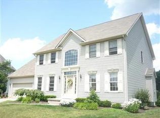 8014 Hunters Cv, Youngstown, OH 44512