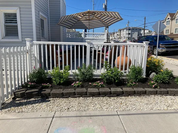 298 33rd St, Avalon, NJ 08202