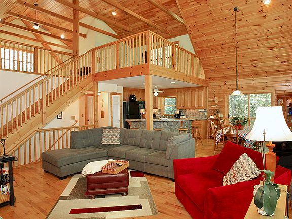 2nd image of 122 Pointe O Woods Dr
