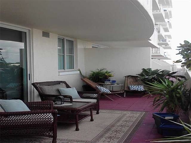 1st image of 3020 NE 32nd Ave APT 410