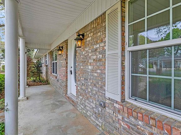 5th image of 669 Carlton Rd