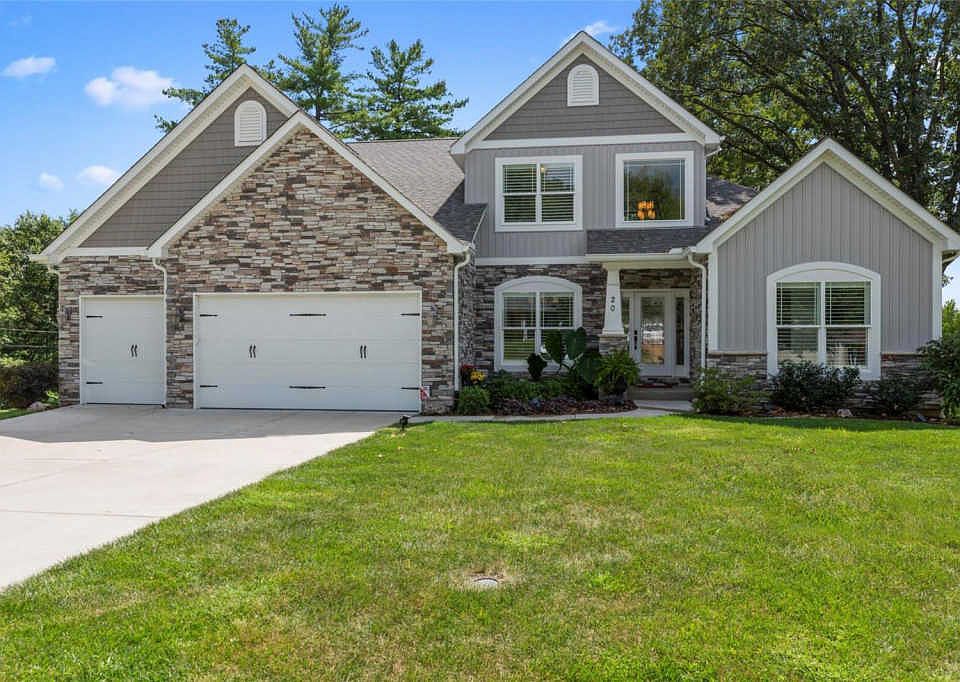 1st image of 20 Winslow Ln