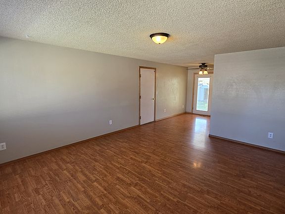 3rd image of 1125 E 5 S