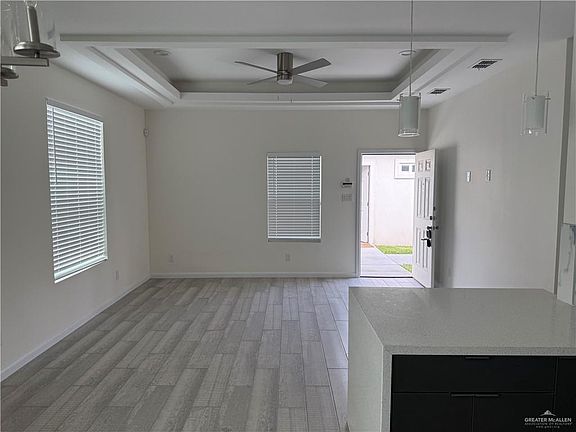 3rd image of 212 Lauryn Dr #4