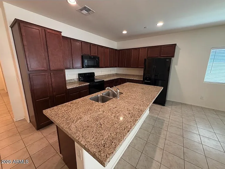 21144 W Cypress St — Photo 6