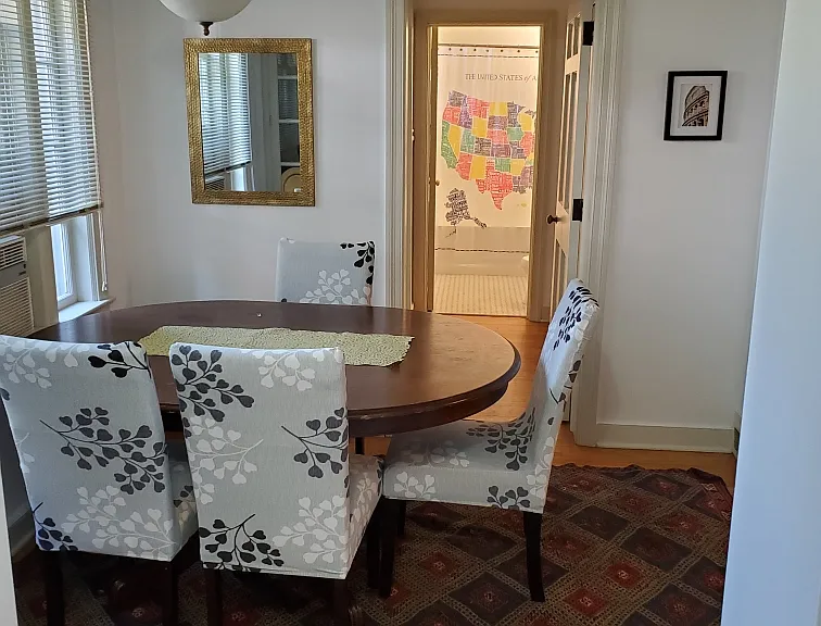 Historic McKennan Park Apt #5 Dining Room