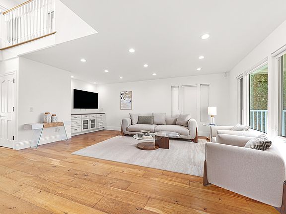 2nd image of 4027 East Blvd