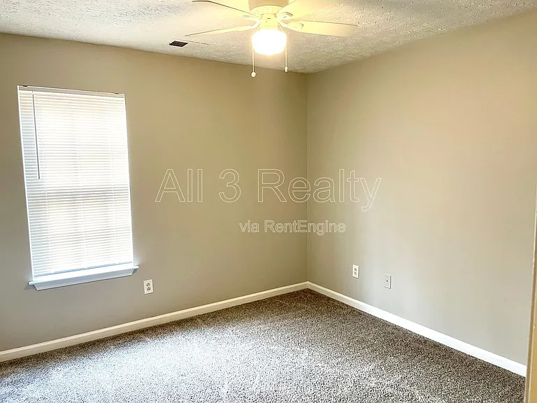 460 Mountainview Dr — Photo 12