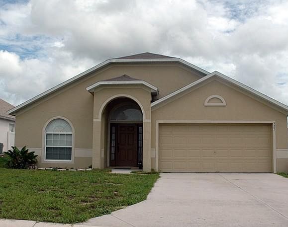 1st image of 525 Delancey Dr