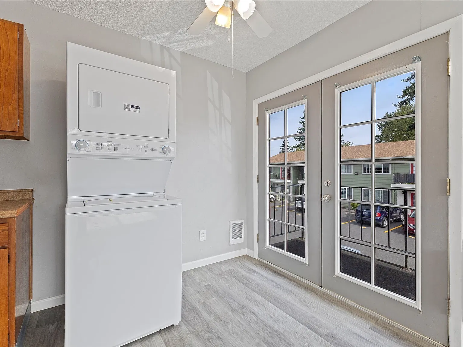 Bardon Apartments — Photo 4