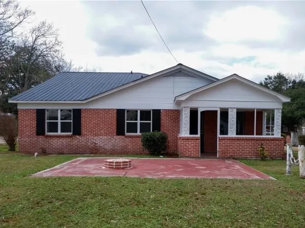 2201 De Kruif Ct, Mobile, AL 36617