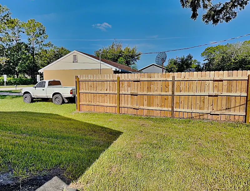 3 bed, 1.0 bath, 1000 sqft, $1,699 — Photo 3