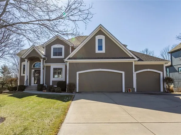 12521 W 132nd St, Overland Park, KS 66213