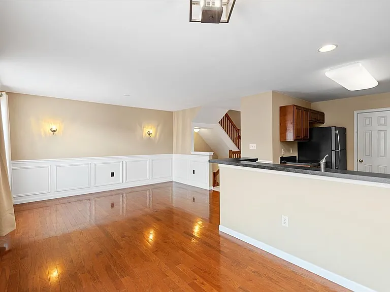 233 Thrush Dr — Photo 11