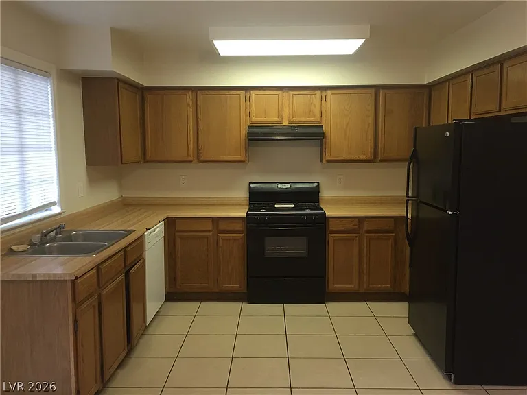 7030 Burcot Ave #C105 — Photo 17