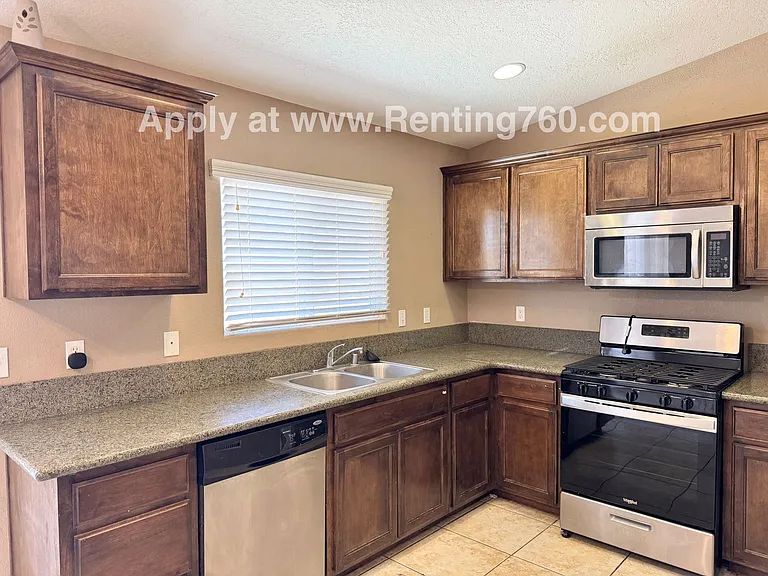 5575 Encelia Dr — Photo 10