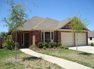 537 Wiltshire Dr, Hutto, TX 78634