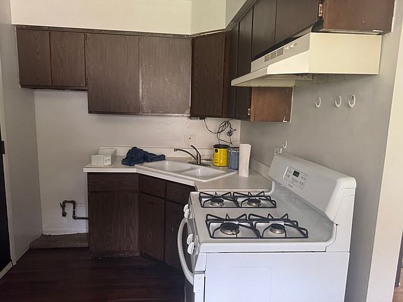 5th image of 551 Ryan Ln Unit 2