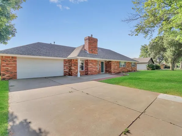 1006 Kathys Pl, Elk City, OK 73644